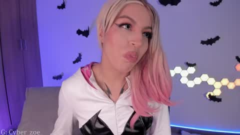  cyber zoe   online show from 10-29-25, 12:46