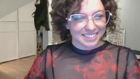 Snapshot of cyborgdyke chatting on 12-05-25, 12:41 cyborgdyke online show from 12-05-25, 12:41