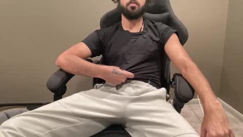 Cylus X online show from 04-28-26, 02:27