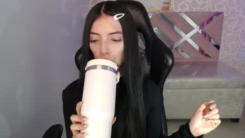 CINTIA ARAUJO online show from 10-10-25, 03:49