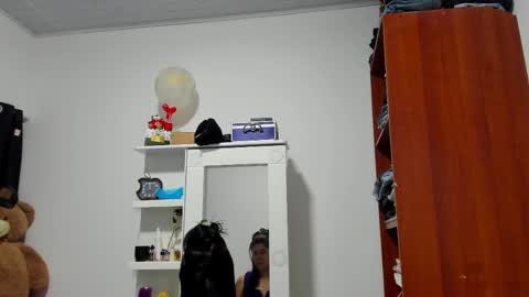 Cynthia online show from 04-22-26, 12:07