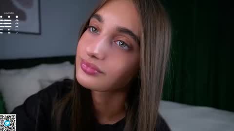 Isabella online show from 10-19-25, 12:55