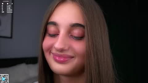 Isabella online show from 11-04-25, 01:27