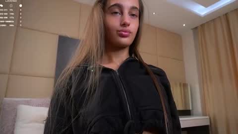 Isabella online show from 04-11-26, 01:10