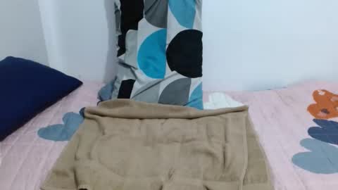 Snapshot of czarina69 chatting on 11-16-25, 01:33 czarina69 online show from 11-16-25, 01:33