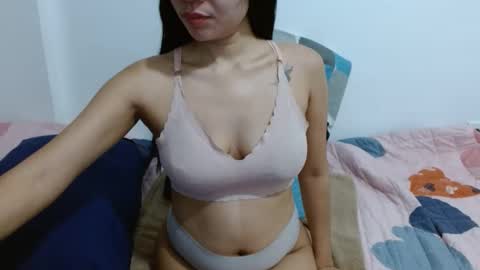 Snapshot of czarina69 chatting on 11-19-25, 10:21 czarina69 online show from 11-19-25, 10:21