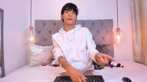 Darked online show from 09-10-25, 04:56