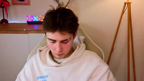 Diss online show from 02-04-26, 04:18