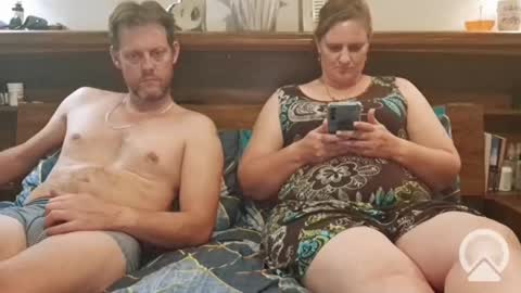 Snapshot of d4p_couple chatting on 12-27-24, 08:07 Deb peter online show from 12-27-24, 08:07