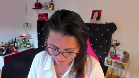 Mia  online show from 02-14-25, 03:15