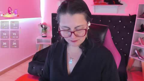 Mia  online show from 10-03-25, 01:30