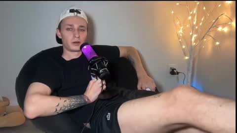 Snapshot of da_danya chatting on 09-27-25, 03:55 da_danya online show from 09-27-25, 03:55