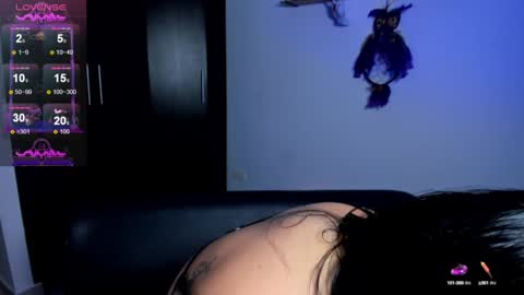 Ailyn  online show from 01-15-25, 02:06