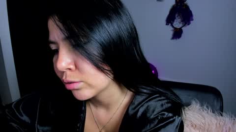 Ailyn  online show from 01-22-25, 07:46