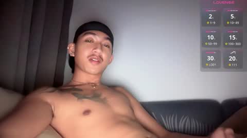   online show from 10-19-25, 04:35