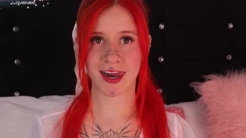 Snapshot of daarlene chatting on 02-10-25, 09:04 Darlene online show from 02-10-25, 09:04