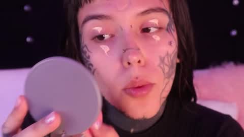 Snapshot of daarlene chatting on 02-16-25, 11:26 Darlene online show from 02-16-25, 11:26