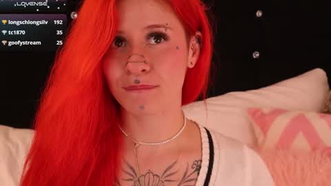 Snapshot of daarlene chatting on 02-18-25, 12:59 Darlene online show from 02-18-25, 12:59