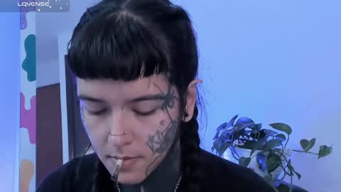 Snapshot of daarlene chatting on 03-11-25, 10:29 Darlene online show from 03-11-25, 10:29