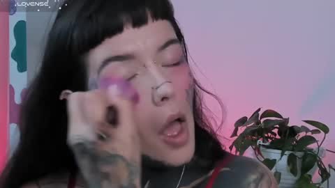 Snapshot of daarlene chatting on 03-12-25, 07:28 Darlene online show from 03-12-25, 07:28