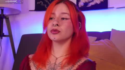 Snapshot of daarlene chatting on 10-10-25, 10:47 Darlene online show from 10-10-25, 10:47