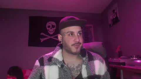 Snapshot of dabirdfree chatting on 01-27-25, 08:07 Destroyer online show from 01-27-25, 08:07