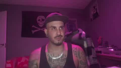 Snapshot of dabirdfree chatting on 09-19-25, 02:57 Destroyer online show from 09-19-25, 02:57