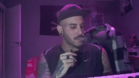 Snapshot of dabirdfree chatting on 10-08-25, 11:02 Destroyer online show from 10-08-25, 11:02