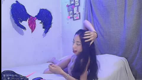 Snapshot of dabria_luxe chatting on 05-13-26, 06:22 dabria_luxe online show from 05-13-26, 06:22