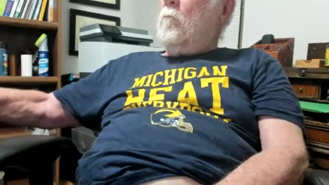 Snapshot of dack47 chatting on 06-12-26, 07:40 dack47 online show from 06-12-26, 07:40