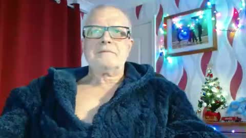 Brian ... online show from 12-14-25, 08:57