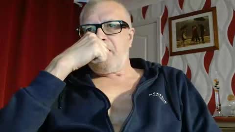 Brian ... online show from 06-04-26, 07:53