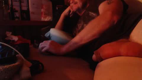 Snapshot of daddiesmonstercock chatting on 12-16-25, 02:49 daddiesmonstercock online show from 12-16-25, 02:49