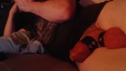 Snapshot of daddiesmonstercock chatting on 01-10-26, 03:19 daddiesmonstercock online show from 01-10-26, 03:19