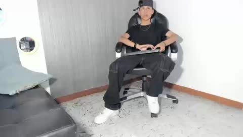 daddy_darcks online show from 09-17-25, 07:59