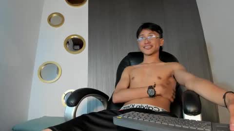 daddy_darcks online show from 10-13-25, 07:58