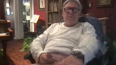 Snapshot of daddycok4 chatting on 01-20-25, 01:21 DaddyCok4 online show from 01-20-25, 01:21