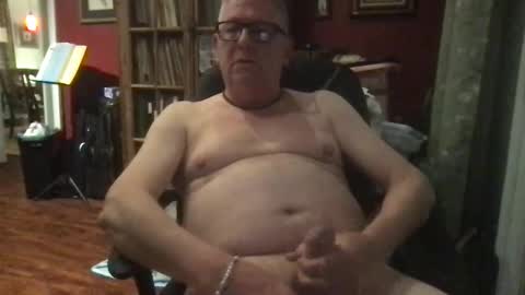 Snapshot of daddycok4 chatting on 03-02-25, 01:04 DaddyCok4 online show from 03-02-25, 01:04