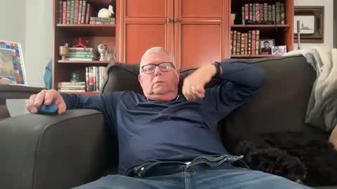 Snapshot of daddycok4 chatting on 12-15-25, 03:27 DaddyCok4 online show from 12-15-25, 03:27