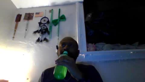 Snapshot of daddydickxm chatting on 01-11-26, 03:33 daddydickxm online show from 01-11-26, 03:33