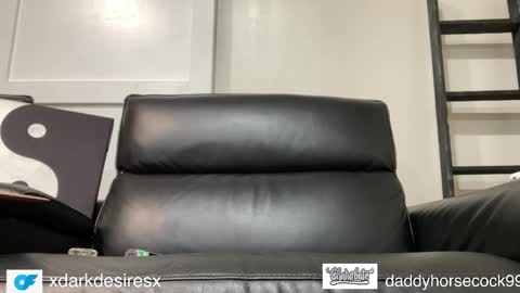 Snapshot of daddyhorsecock99 chatting on 09-23-25, 03:42 daddyhorsecock99 online show from 09-23-25, 03:42