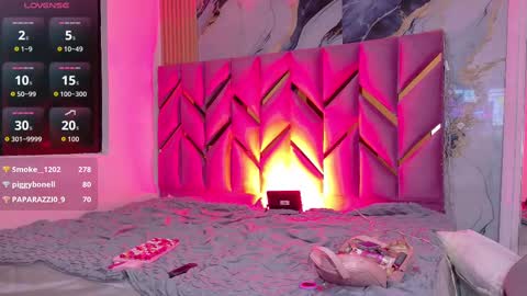 JAZMIN online show from 09-30-25, 07:41