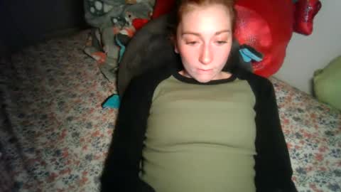 Snapshot of daddysdollhouse chatting on 12-19-24, 06:23 Saoirse online show from 12-19-24, 06:23