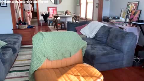 Snapshot of daddysfav_xx chatting on 03-12-25, 07:49 princess online show from 03-12-25, 07:49