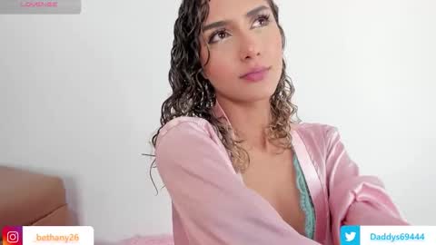 Snapshot of daddysgirrl1_ chatting on 11-12-25, 10:41 Bethany online show from 11-12-25, 10:41