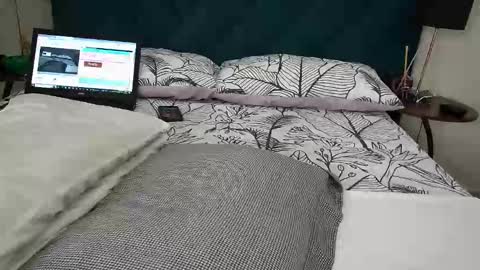 daddyslittleebony online show from 04-21-26, 09:59