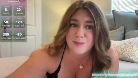 Snapshot of daddyslittlegirl12 chatting on 09-29-25, 05:18 Jaime online show from 09-29-25, 05:18