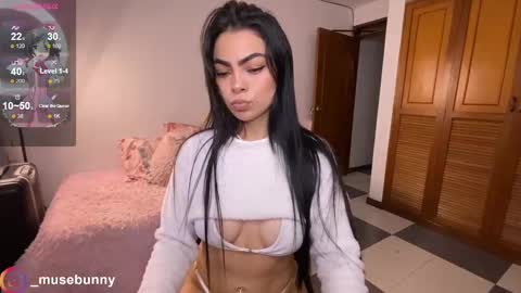 Sophie online show from 09-21-25, 01:51