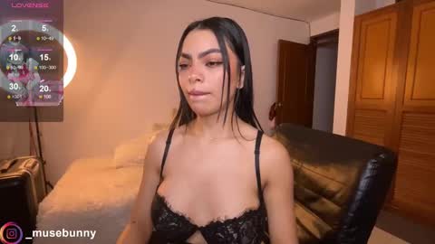 Sophie online show from 10-07-25, 02:09