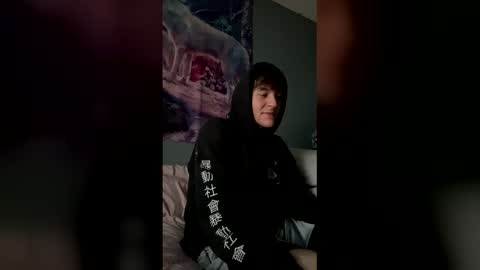 Snapshot of daddywants111128 chatting on 12-14-25, 05:29 daddywants111128 online show from 12-14-25, 05:29